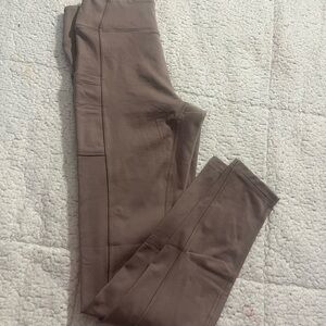 Victoria Secret 
Pink Active Leggings
Pockets in the size